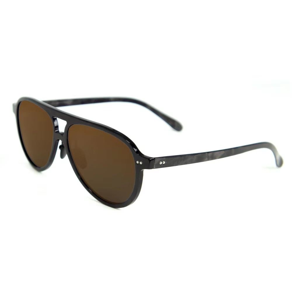 แว่นกันแดดคาร์บอนไฟเบอร์ Aviator แบบคลาสสิก แว่นกันแดดคาร์บอนไฟเบอร์ Aviator แบบคลาสสิก